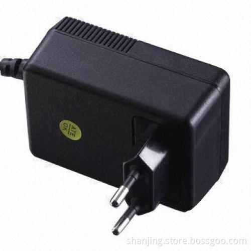 AC/DC Wall Mount Adapter CCTV Power Supply with 100-240 AC Input Voltages, 18 Watts, 12V 1.5A